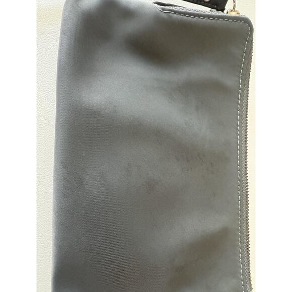 Kate Spade Wristlet Clutch Gray Nylon Double Zip Pouch Card Slots Small - Picture 10 of 12